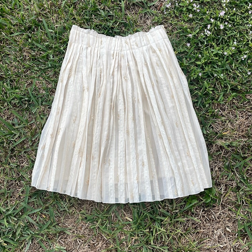 [MNG] “Exclusive Edition” Cream/Gold Knit Skirt - Size 4 NWT